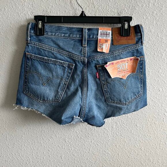 NWT Levi's Women's 501 Denim Jean Shorts Size 25 Style CW-4217 - Picture 7 of 10